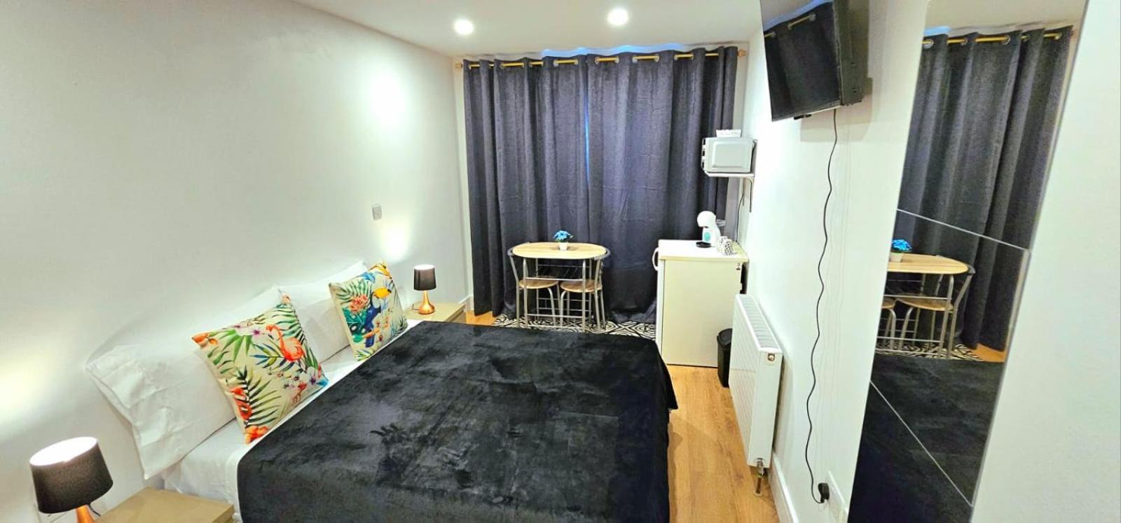 Penelope Ensuite Double Room London Luaran gambar